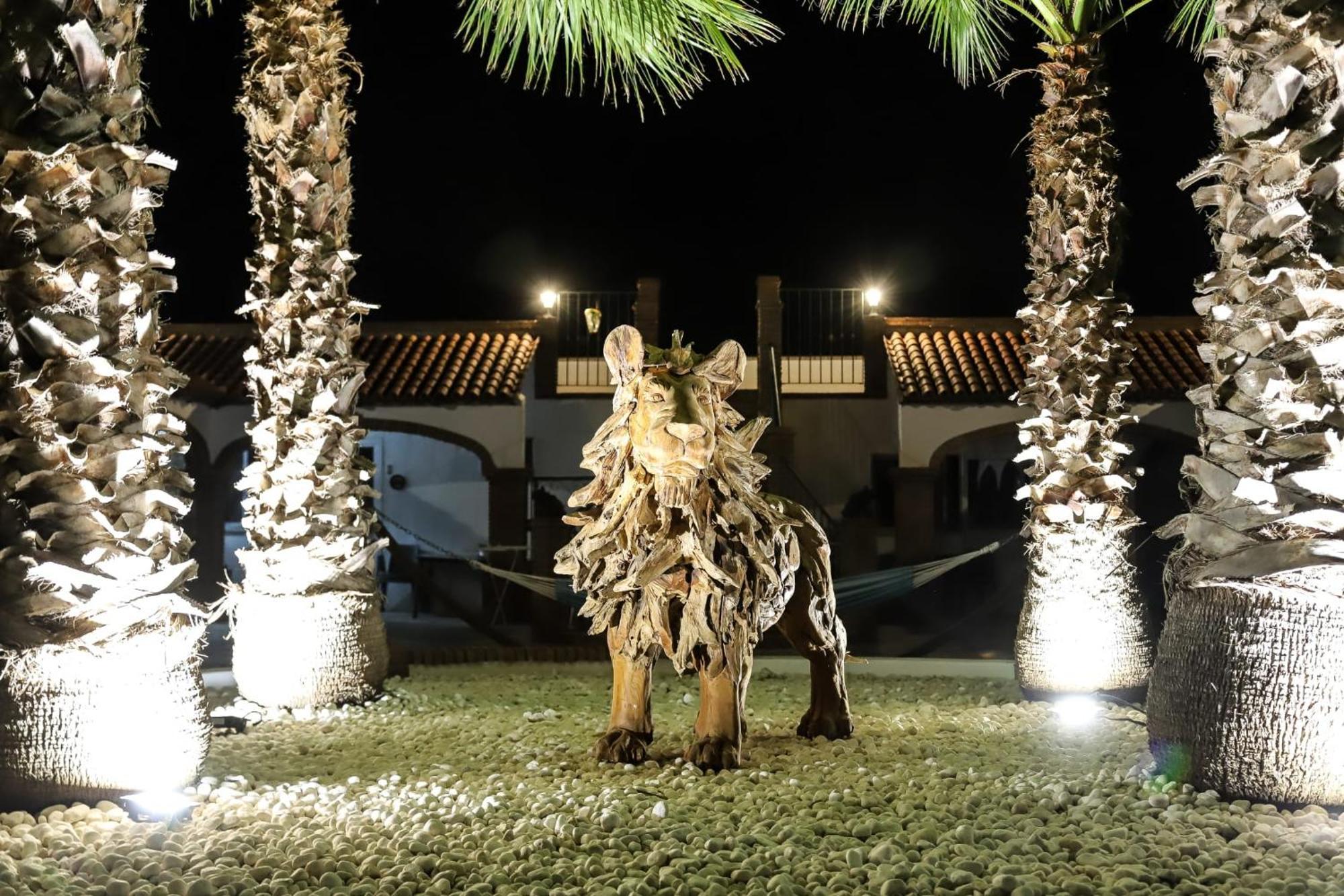 マラガ La Casa De Familia Bed & Breakfast エクステリア 写真