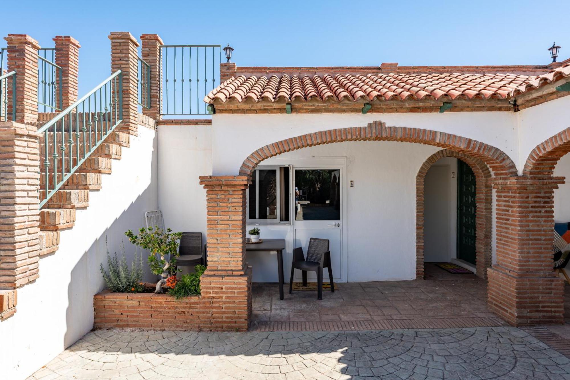 マラガ La Casa De Familia Bed & Breakfast エクステリア 写真