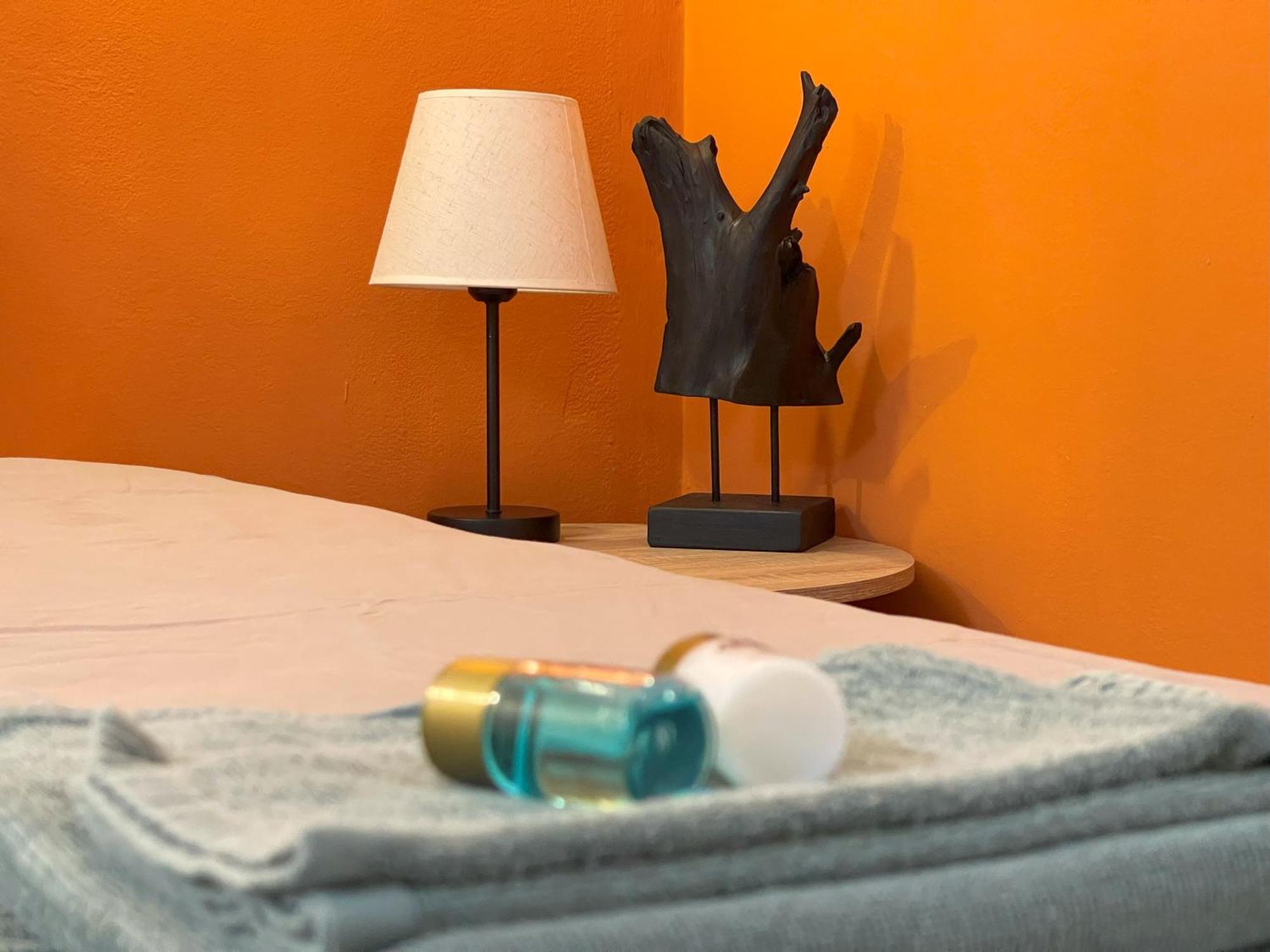 マラガ La Casa De Familia Bed & Breakfast エクステリア 写真